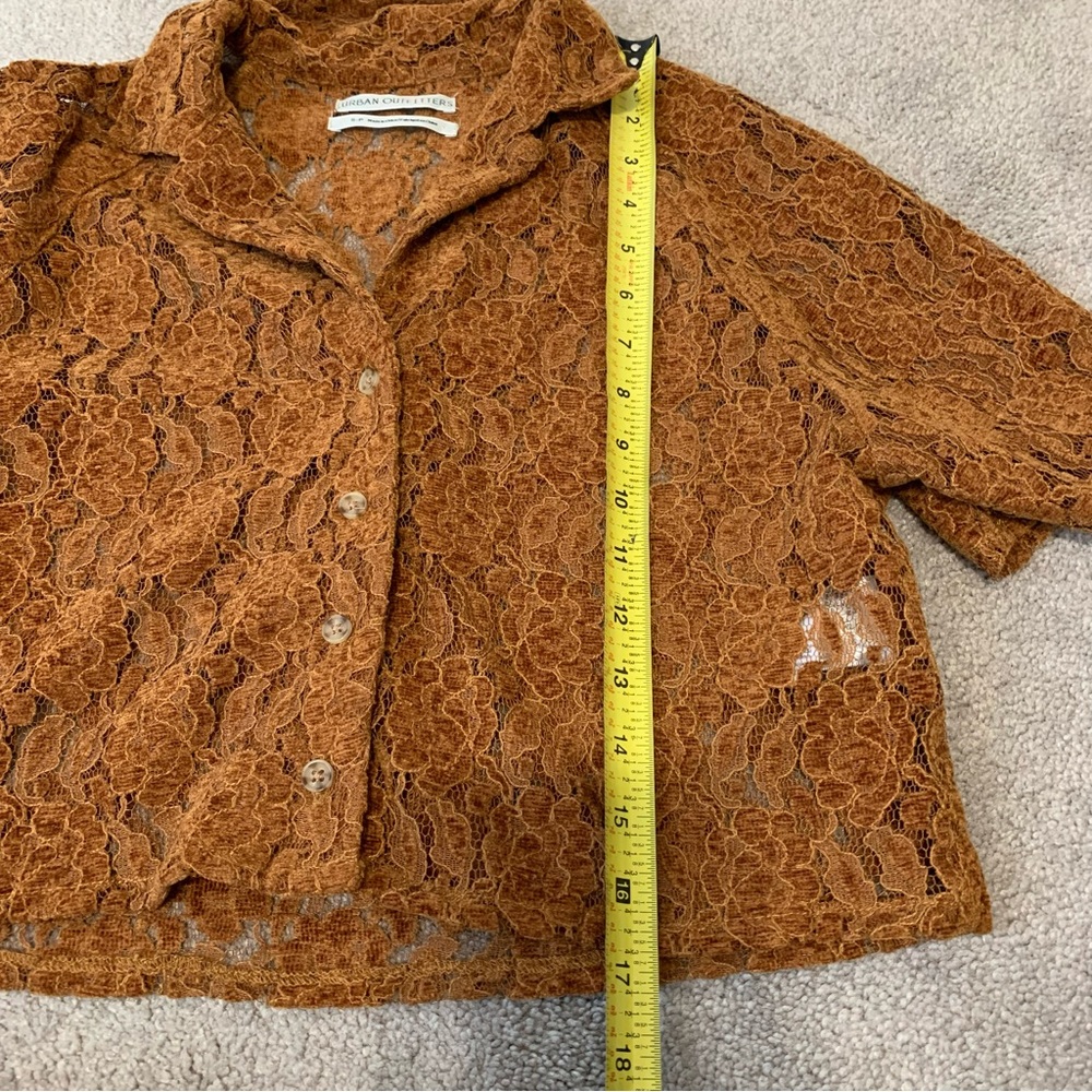 Urban Outfitters Women's Noah Chenille Button-Down Top in Gold Size Small - Picture 7 of 10